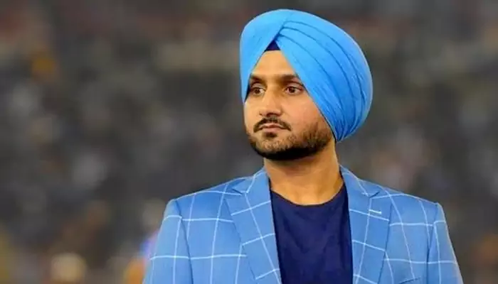 On This Day (July 3): The Best of Harbhajan Singh With the Bat & Ball on His B’day