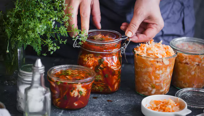 The Magic of Fermentation – How to Make Your Own Kimchi, Sauerkraut and Kombucha